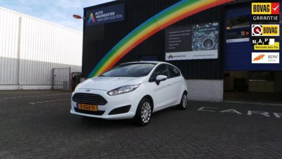 Ford Fiesta - 1.0 Style Incl. 5inch kleuren navigatiescherm en reservewiel - 1