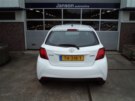 Toyota Yaris - 1.0 VVT-i Aspiration 2016, Navigatie, electr. ramen, Airco, Centrale vergrendeling me - 1