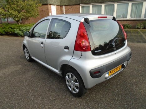 Peugeot 107 - 1.0-12V XR Boekjes Airco N.A.P - 1