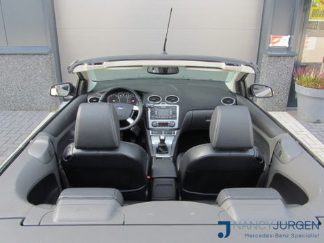 Ford Focus Coupé-Cabriolet - Titanium Airco Leder Navi Stoelverwarming 1.6-16V Parkeersensor Windsch - 1