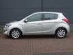 Hyundai i20 - 1.2i i-Deal - 15'' LMV | Trekhaak(945KG) | Bluetoo th - 1 - Thumbnail