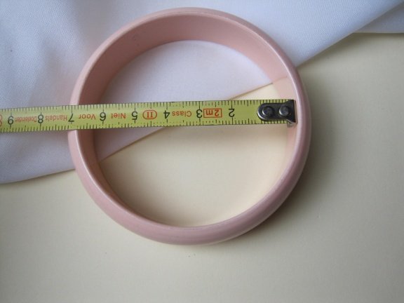 Armband roze gelakt hout 6.8 cm - Afbeelding 2
