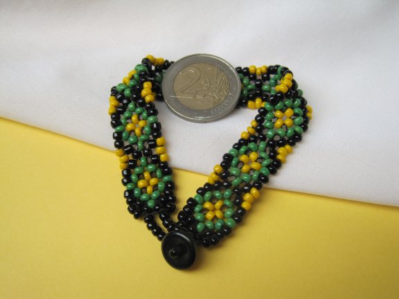 Armband zwart groen gele kleine glaskraaltjes Boho 18.5 cm - Afbeelding 2