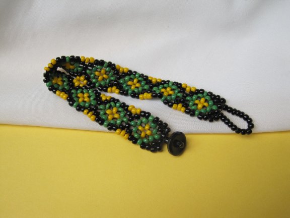 Armband zwart groen gele kleine glaskraaltjes Boho 18.5 cm - Afbeelding 4