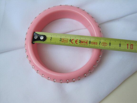 Armband roze kunststof vol heldere en aurora rijnsteentjes 6.5 cm - Afbeelding 5