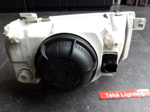 VW Vento (01.1992 →) Koplamp Hella 1AH006546471 Links NOS - Afbeelding 6
