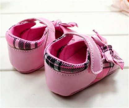 BURBERRY BABY SCHOENEN IN ROZE MAAT 17 - 2