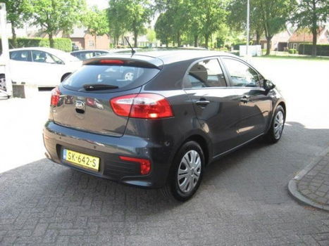 Kia Rio - 1.2 CVVT ComfortLine 49000 km garantie 6maanden - 1