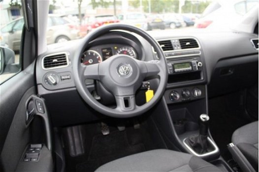 Volkswagen Polo - 1.4 16V COMFORTLINE RIJKLAAR INCL 6 MND BOVAG - 1