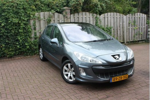 Peugeot 308 - 1.6 THP XT - 1