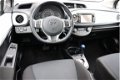 Toyota Yaris - 1.5 Hybrid Aspiration Airco-Cruise control-Parkeercamera - 1 - Thumbnail