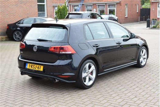 Volkswagen Golf - 2.0 TSI GTI - 1