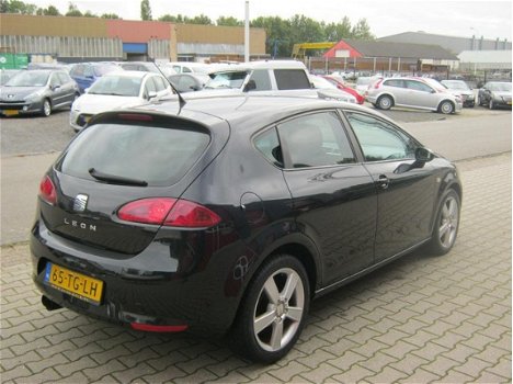 Seat Leon - 2.0 TDI Stylance - 1