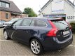 Volvo V60 - 2.0T Momentum airco/leder/dealer onderhouden/keurige staat✅ - 1 - Thumbnail