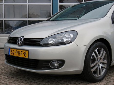 Volkswagen Golf - 1.2 Tsi Comfortline / Acc / Sportstoelen / Trekhaak / Incl 6 maand BOVAG garantie - 1