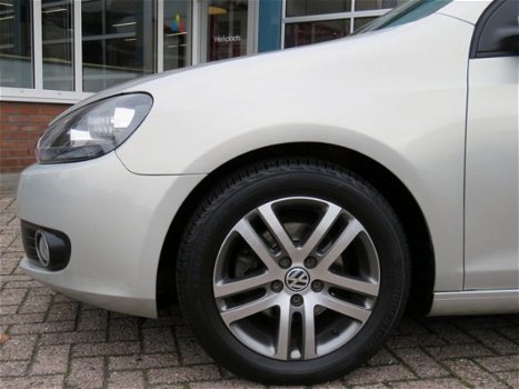 Volkswagen Golf - 1.2 Tsi Comfortline / Acc / Sportstoelen / Trekhaak / Incl 6 maand BOVAG garantie - 1