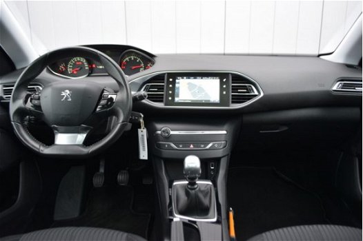 Peugeot 308 SW - 1.6 HDi Blue Lease Executive Sportstoelen, Panoramadak, Full Map Navi, Dealer Onder - 1