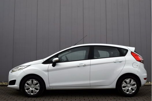 Ford Fiesta - 1.5 TDCi 5Drs Style Lease Full Map Navi, Sportstoelen, Airco, LED - 1