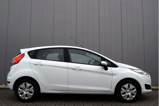 Ford Fiesta - 1.5 TDCi 5Drs Style Lease Full Map Navi, Sportstoelen, Airco, LED - 1