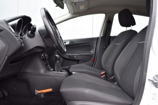 Ford Fiesta - 1.5 TDCi 5Drs Style Lease Full Map Navi, Sportstoelen, Airco, LED - 1