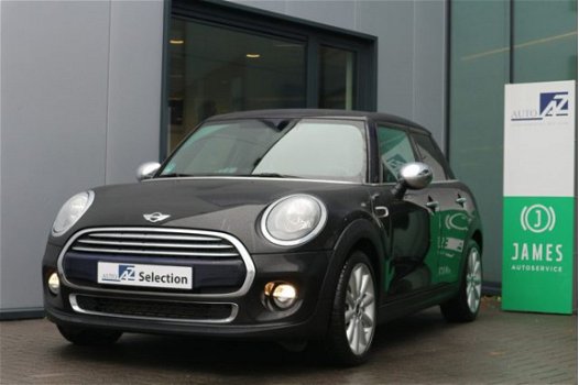 Mini Mini Cooper - 1.5 Business / Automaat / Navigatie - 1