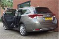 Toyota Auris Touring Sports - 1.8 Hybrid Lease Navigatie/Panoramadak - 1 - Thumbnail