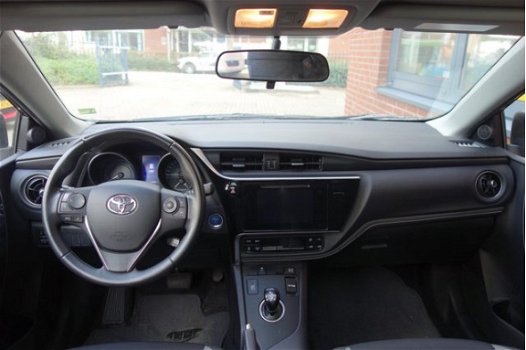Toyota Auris Touring Sports - 1.8 Hybrid Lease Navigatie/Panoramadak - 1