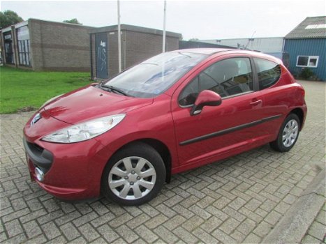 Peugeot 207 - 1.4-16V XS ''KEURIGE AUTO MET NIEUWE DISTRIBUTIE'' - 1