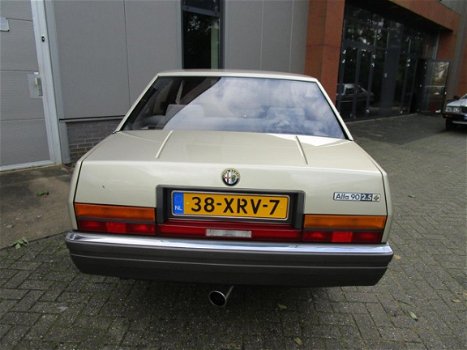 Alfa Romeo 90 - 2.5 QUADRIFOGLIO V6 - 1