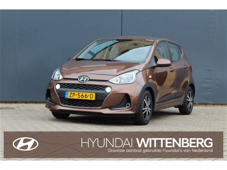 Hyundai i10 - 1.0i Comfort Navigatie | Lm-wielen | Parkeersensoren | Stootlijsten | Airco | Cruise c - 1