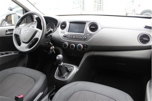 Hyundai i10 - 1.0i Comfort Navigatie | Lm-wielen | Parkeersensoren | Stootlijsten | Airco | Cruise c - 1