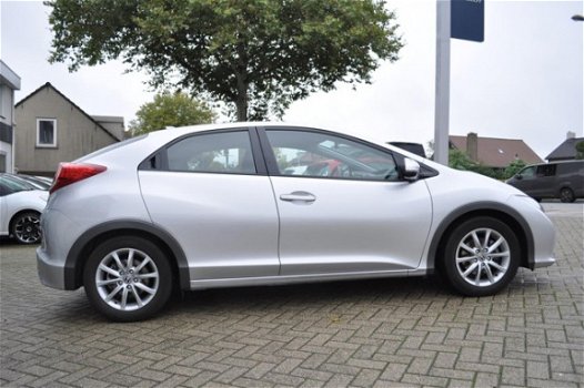 Honda Civic - 1.4 100pk Comfort *NAV / Echte rijklaar prijs - 1