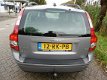 Volvo V50 - 2.4 Kinetic 140pk Automaat LPG Clima Cruise Etc - 1 - Thumbnail