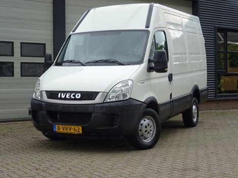 Iveco Daily - 35S13 L2H2 - 3.500 kg Trekgewicht - APK - Airco - 1