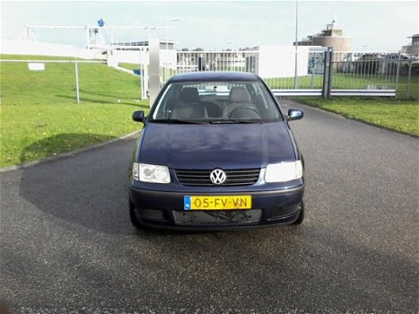 Volkswagen Polo - 1.4 Trendline - 1