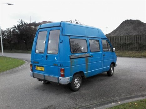 Renault Trafic - T 328 BENZINE - 1