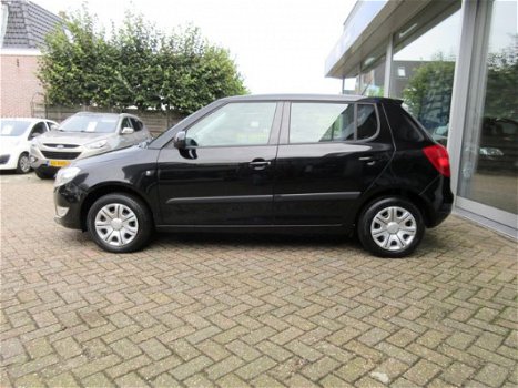 Skoda Fabia - 1.2 TSI Ambition AIRCO/ CRUISE CONTROL/ DEALER ONDERHOUDEN - 1