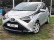 Toyota Aygo - 1.0 x-shift x-play | Airco, Mirrorlink, Camera - 1 - Thumbnail