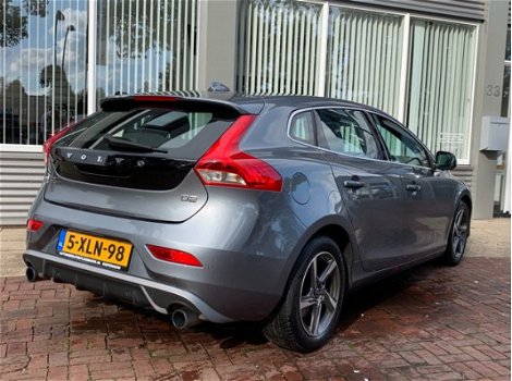 Volvo V40 - 1.6 D2 R-Design Business Navi, 16inch, Cv, Cruise, Electr.ramen Dealer onderhouden lage - 1