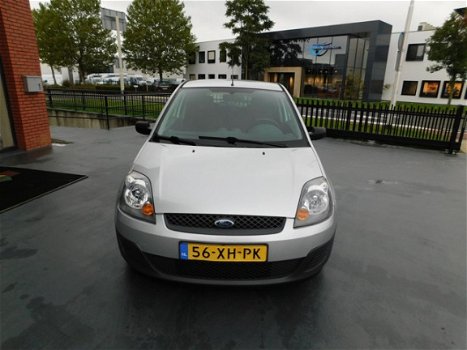 Ford Fiesta - 1.3-8V Champion LAGE KM STAND - 1