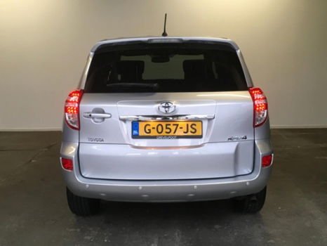 Toyota RAV4 - 2.0 VVTi Executive Business Automaat / 4WD / Navi / Camera / Clima / Etc - 1