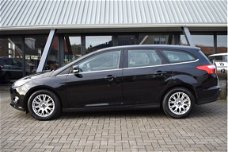 Ford Focus Wagon - 1.6 TI-VCT Titanium AUTOMAAT [ NAVIGATIE PARKEERSENSOREN CRUISE CONTROLE ]