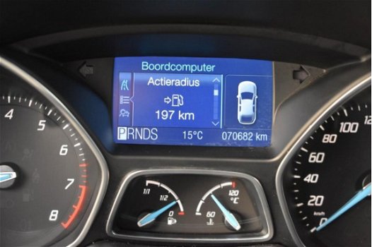 Ford Focus Wagon - 1.6 TI-VCT Titanium AUTOMAAT [ NAVIGATIE PARKEERSENSOREN CRUISE CONTROLE ] - 1