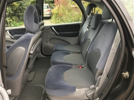 Citroën Xsara Picasso - 1.8i-16V Différence2 - 1