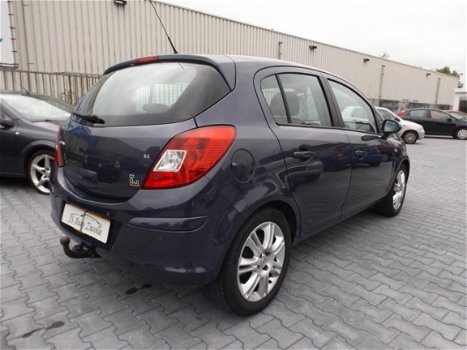 Opel Corsa - 1.4-16V Cosmo - 1