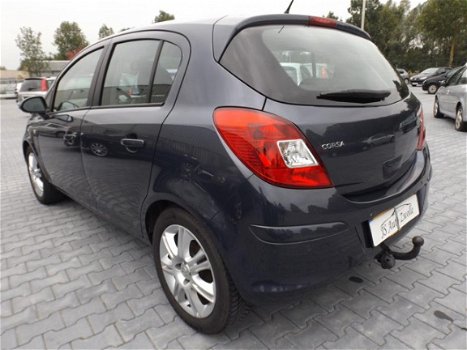 Opel Corsa - 1.4-16V Cosmo - 1