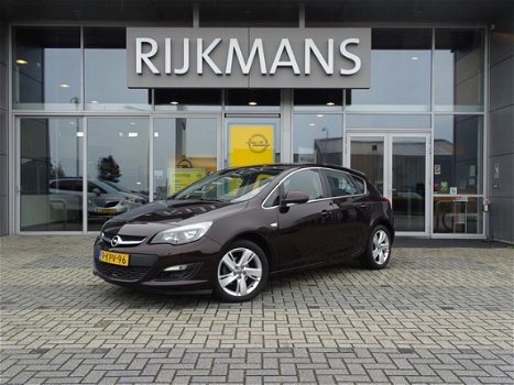 Opel Astra - Berlin 1.4T 120 pk - trekhaak - airco - cruise - dealeronderhoud - 1