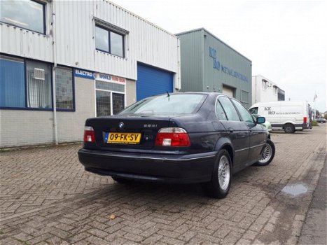 BMW 5-serie - 523i Executive 2 E EIGENAAR /NAP APK 17-04-2020/AIRCO/CLIMA /RIJD ALS NIEUWE/INRUIL MO - 1