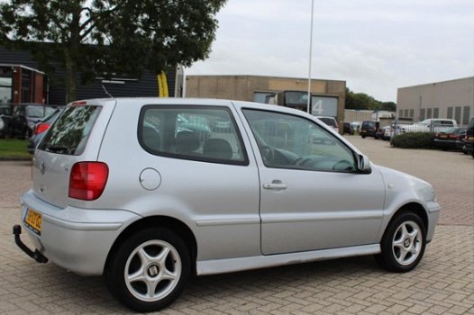 Volkswagen Polo - 1.4-16V Comfortline navi bluetooth - 1