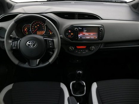 Toyota Yaris - 1.0 VVT-i Bi-Tone - 1